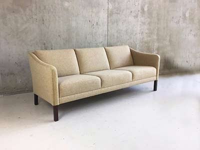 Danish three-seater sofa from London to Paris