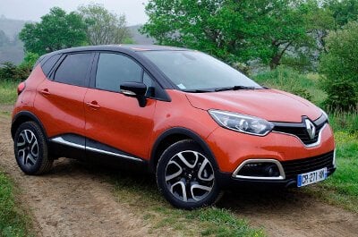 Renault Captur from Edinburgh to Swindon Village