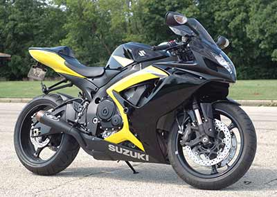 Suzuki GSXR750 from Paisley to Fleet